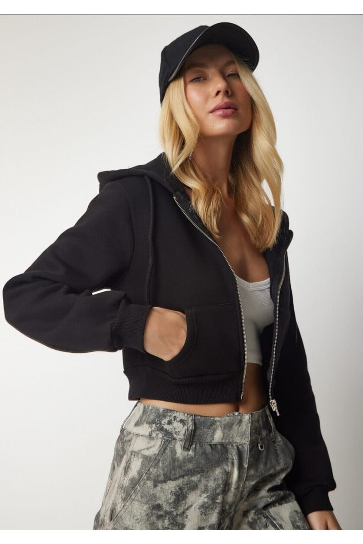 %100 Pamuklu ,fermuarlı 3 Iplik Crop Hırka Kapüşonlu