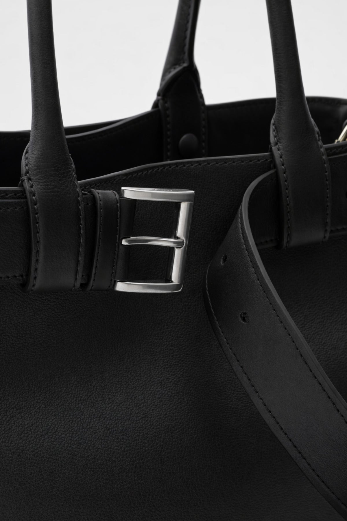 Kadın Ayarlanabilir Askılı El ve Omuz Çantası