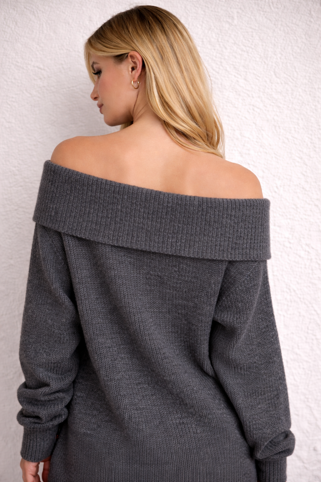 Yumuşak Dokulu Düşük Omuz Örme Kazak